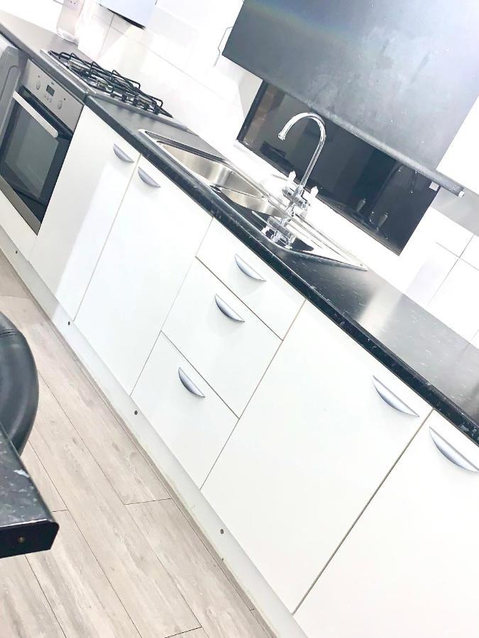Leysdown-On-Sea Saddlebrook Holiday Park 3 Bedroom Brick Built Chalet Bungalow Екстер'єр фото